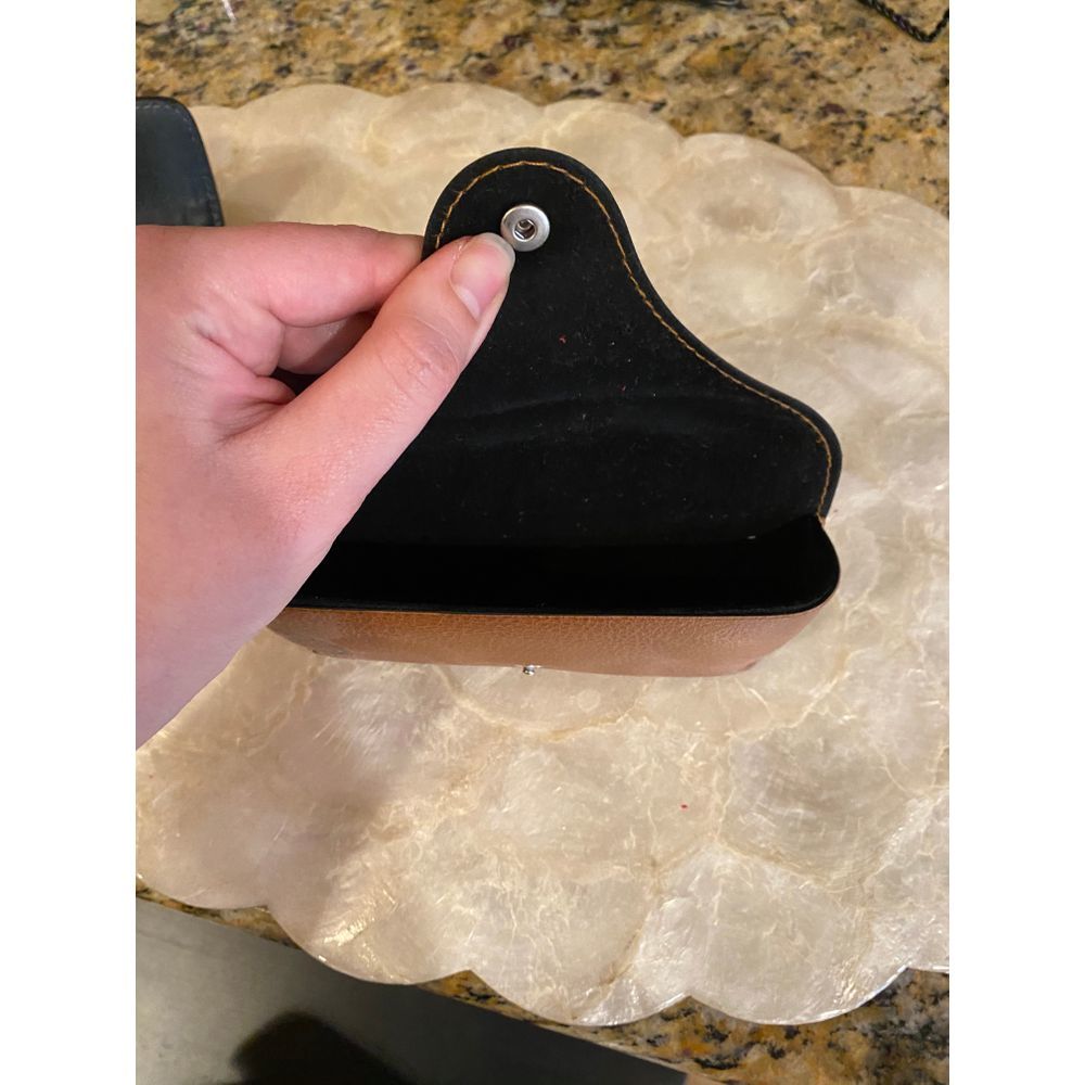 Ray-Ban Case - Picture 2 of 2